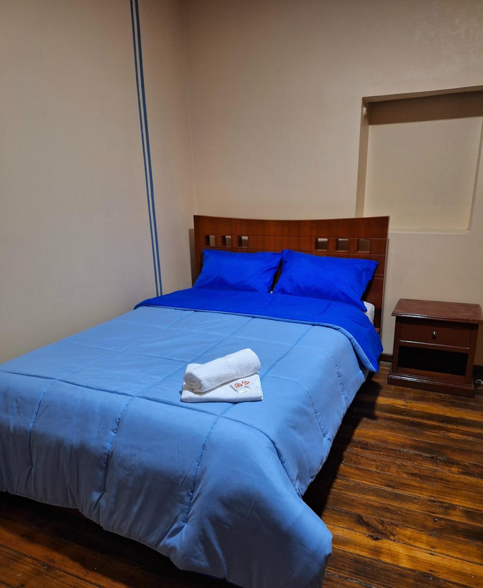 Hotel The Travel House à Quito Extérieur photo