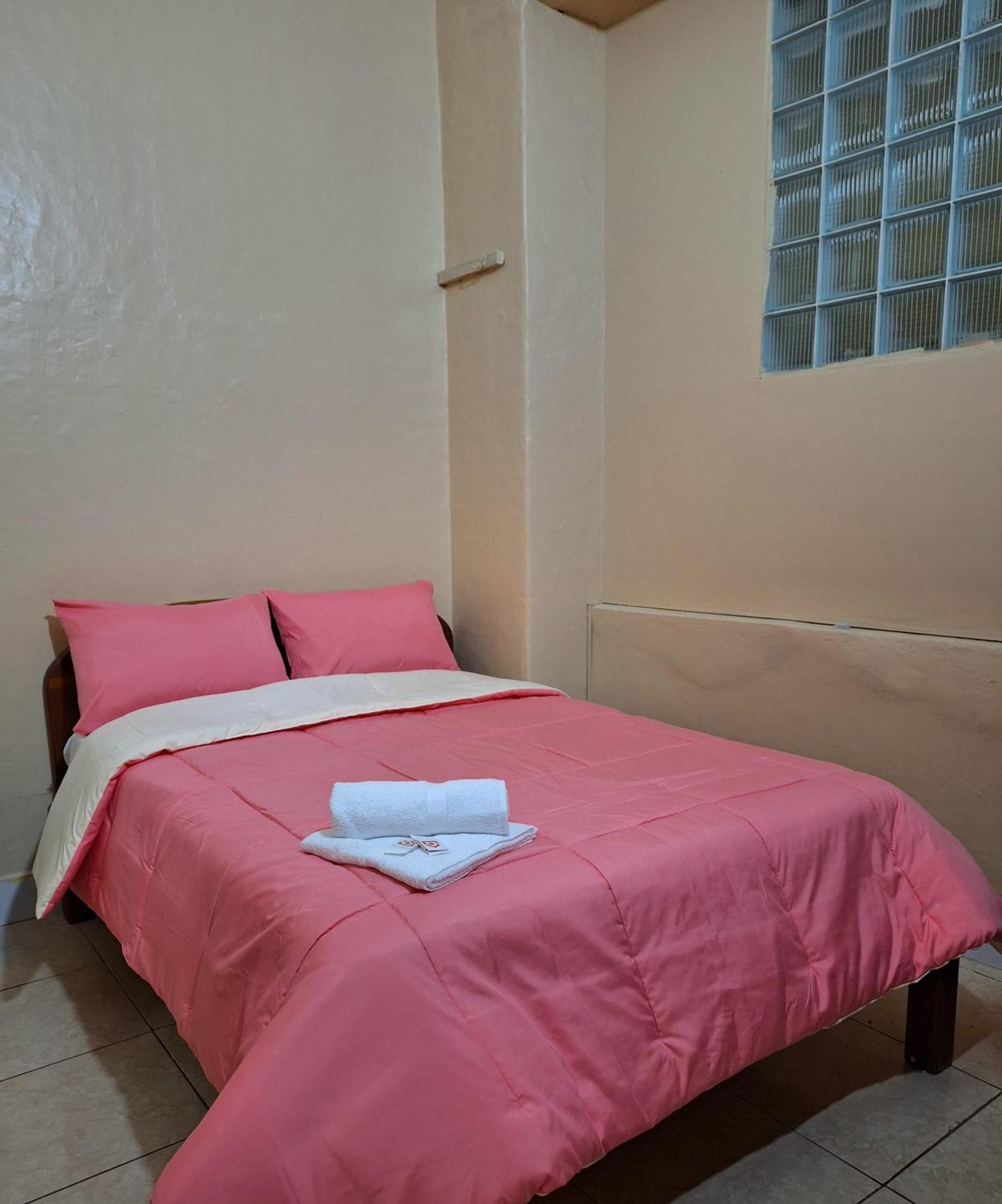 Hotel The Travel House à Quito Extérieur photo