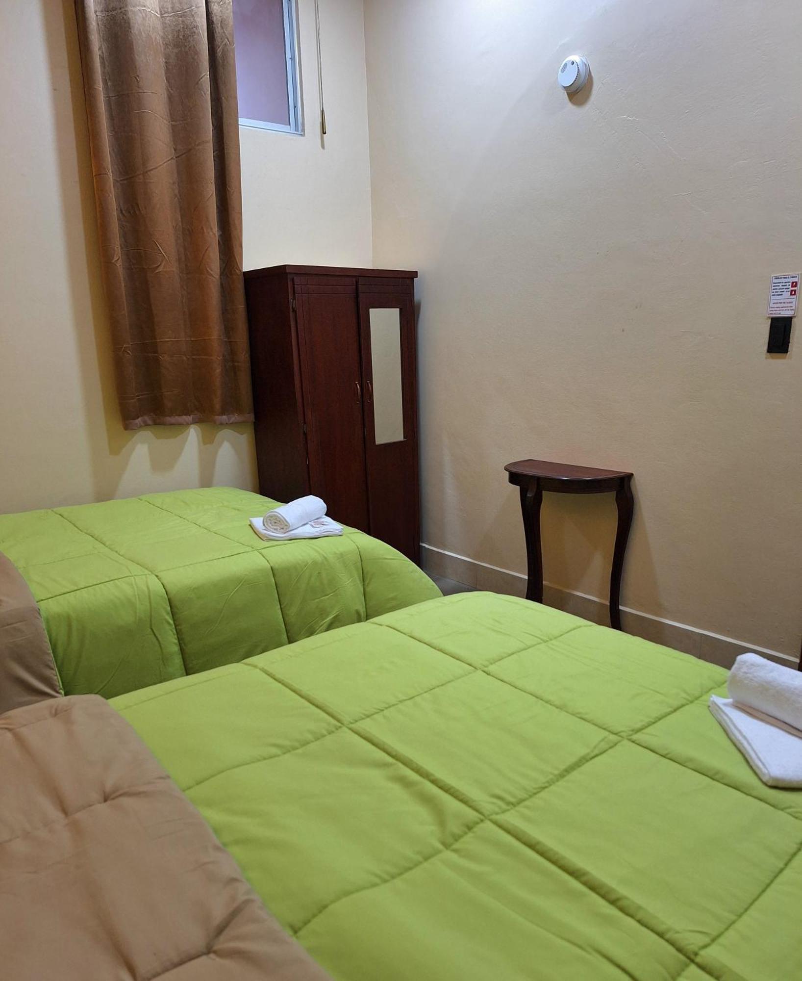 Hotel The Travel House à Quito Extérieur photo